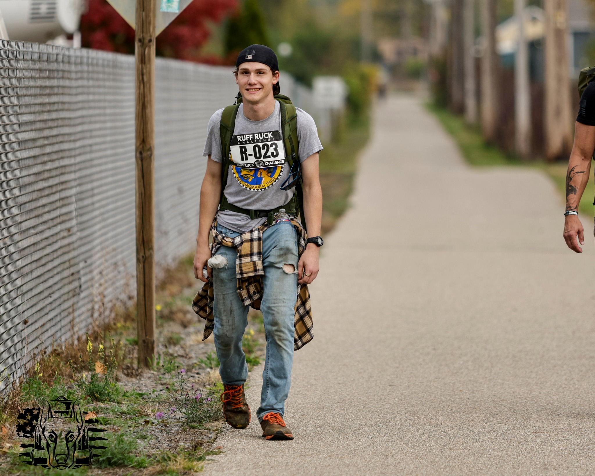 Ruckers with weighted packs on the Ruff Ruck course